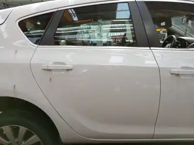 Second-hand car spare part REAR RIGHT DOOR for OPEL ASTRA J LIM. Enjoy OEM IAM references 124110  