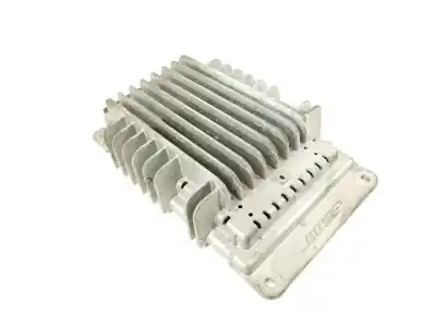 Pezzo di ricambio per auto di seconda mano AMPLIFICATORE D'ANTENNA per AUDI A3 (8P1) 2.0 TDI 16V Riferimenti OEM IAM 8P0035223A  