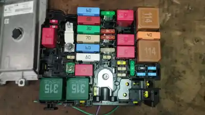 Piesă de schimb auto la mâna a doua PANOU SIGURANȚE pentru CITROEN C3 III (SX) 1.2 PURETECH 82 Referințe OEM IAM 9804848480  