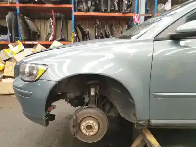 Pièce détachée automobile d'occasion AILE AVANT GAUCHE pour VOLVO S40 II (544) 2.0 D Références OEM IAM 31297540  