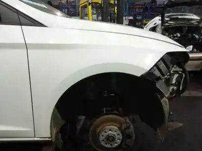 Second-hand car spare part front right fin for seat leon (5f1) 2.0 tdi oem iam references 5f0821021g