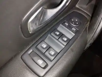 Second-hand car spare part LEFT FRONT POWER WINDOW SWITCH for RENAULT LAGUNA III (BT0/1) 2.0 DCI (BT07, BT0J, BT14, BT1A, BT1S) OEM IAM references 809610007R  