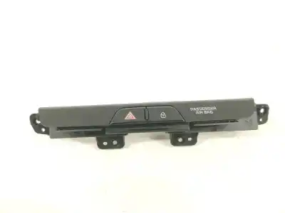 Second-hand car spare part HAZARD WARNING LIGHTS for KIA STONIC (YB) 1.2 CVVT OEM IAM references 93790H8010WK  