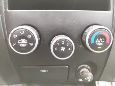 Peça sobressalente para automóvel em segunda mão COMANDO DE SOFAGEM (CHAUFFAGE / AR CONDICIONADO)  por HYUNDAI TUCSON (JM) 2.0 CRDI Referências OEM IAM 972502EXXX  