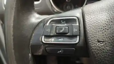 Pièce détachée automobile d'occasion COMMANDE AU VOLANT pour VOLKSWAGEN GOLF VI (5K1) Advance Bluemotion Références OEM IAM 3C8959537D  