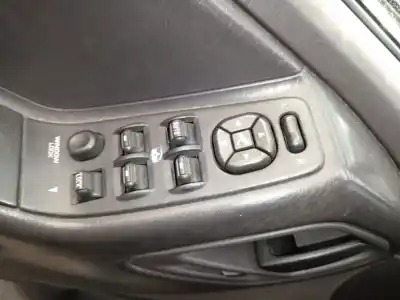 Pezzo di ricambio per auto di seconda mano INTERRUTTORE ALZACRISTALLI ANTERIORE SINISTRO per JEEP GR.CHEROKEE (WJ/WG) 3.1 TD Laredo Riferimenti OEM IAM 5HB63DX9AA  