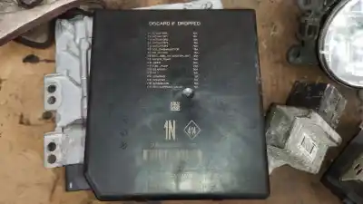 Gebrauchtes Autoersatzteil RELAIS SICHERUNGSKASTEN Multifunktionsrelais zum RENAULT GRAND SCÉNIC IV (R9_) 1.5 DCI 110 OEM-IAM-Referenzen 284B66727R  