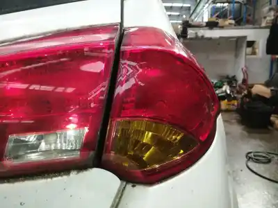 Tweedehands auto-onderdeel RECHTER ACHTERLAMP voor KIA CEE'D (JD) 1.4 CVVT OEM IAM-referenties 92402A2000  