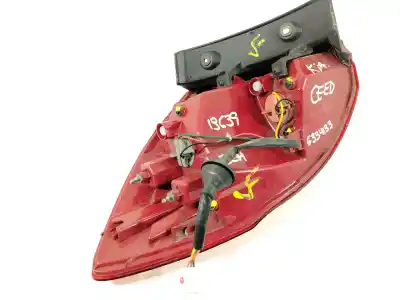 Second-hand car spare part right tailgate light for kia cee'd (jd) 1.4 cvvt oem iam references 92402a2000  