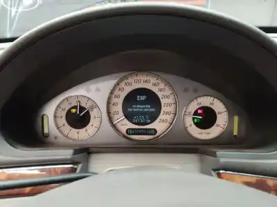 Peça sobressalente para automóvel em segunda mão quadrante por mercedes-benz clase e (w211) e 270 cdi (211.016) referências oem iam 