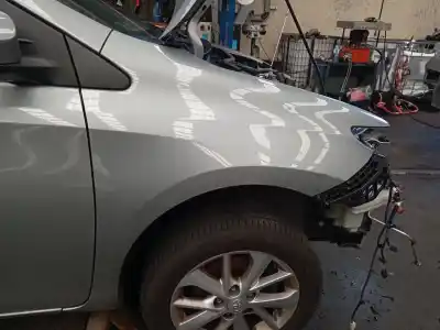 Second-hand car spare part FRONT RIGHT FIN for TOYOTA AURIS (_E18_) 1.4 D-4D (NDE180_) OEM IAM references 5381102340  