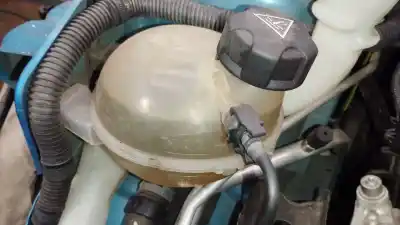 Peça sobressalente para automóvel em segunda mão DEPÓSITO DE EXPANSÃO por CITROEN DS3 (SA_) 1.6 BLUEHDI 100 Referências OEM IAM 9800777280  