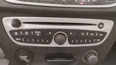 Peça sobressalente para automóvel em segunda mão SISTEMA DE ÁUDIO / RÁDIO CD por RENAULT MEGANE III FASTBACK (BZ0/1_, B3_) 1.5 DCI Referências OEM IAM 281159389R  