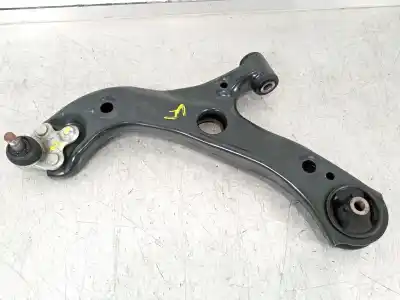 Tweedehands auto-onderdeel linker onderste ophang arm voor toyota corolla fastback (_e21_) 1.8 hybrid (zwe211) oem iam-referenties 4806902330