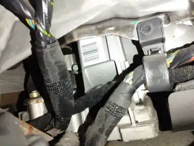 Peça sobressalente para automóvel em segunda mão COLUNA DE DIRECÇÃO por FIAT BRAVO II (198_) 1.9 D MULTIJET (198AXB1A) Referências OEM IAM 51795527  