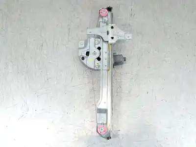 Pièce détachée automobile d'occasion LÉVE GLACE AVANT DROIT pour PEUGEOT 208 I (CA_, CC_) 1.2 PURETECH 82 Références OEM IAM 9673154380  