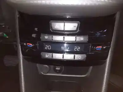 Pièce détachée automobile d'occasion commande de climatisation / chauffage pour peugeot 2008 1.2 12v e-thp références oem iam 96722471xu  