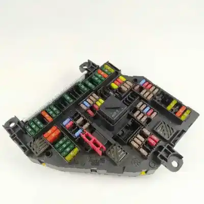 Gebrauchtes Autoersatzteil relais sicherungskasten multifunktionsrelais zum bmw serie 5 lim. (f10) 520d oem-iam-referenzen 9252813