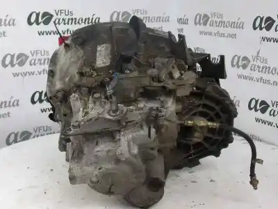 Автозапчастина б/у коробка передач для renault megane iii berlina 5 p dynamique посилання на oem iam nd0008  