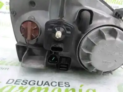 Peça sobressalente para automóvel em segunda mão farol / farolim esquerdo por hyundai santa fe (sm) 2.0 gls crdi 4x4 referências oem iam 9210126025  