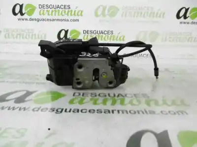 Peça sobressalente para automóvel em segunda mão fechadura da porta traseira esquerda por renault megane iii berlina 5 p dynamique referências oem iam 825030002r  