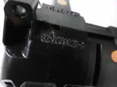 Peça sobressalente para automóvel em segunda mão fechadura da porta traseira esquerda por renault megane iii berlina 5 p dynamique referências oem iam 825030002r  