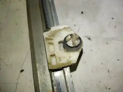 Second-hand car spare part passenger side right window regulator for renault kangoo dynamique oem iam references 402086a  