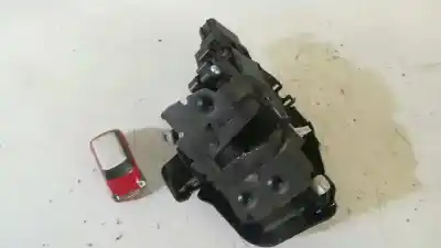 Peça sobressalente para automóvel em segunda mão FECHADURA DA PORTA TRASEIRA DIREITA por FORD C-MAX (CB3)  Referências OEM IAM 3M5AR26412BS  