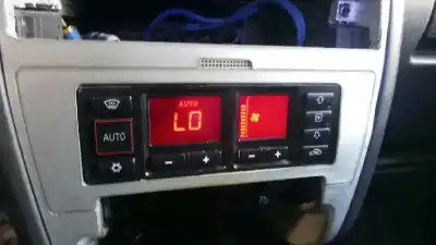 Автозапчасти б/у климат-контроль за audi a3 (8l) 1.8 t ambiente ссылки oem iam 8l0820043d 5hb007608 5hb00760804