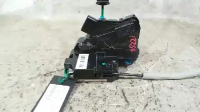 Second-hand car spare part front right door lock for kia cee´d sporty wagon drive oem iam references 81310a2800