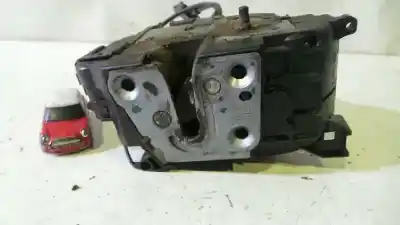 Peça sobressalente para automóvel em segunda mão fechadura da porta traseira esquerda por renault clio iii 20 aniversario referências oem iam 