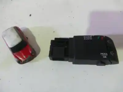 Pezzo di ricambio per auto di seconda mano comando multifunzione per dacia duster ambiance 4x2 riferimenti oem iam 