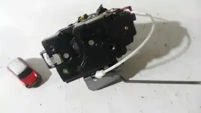 Peça sobressalente para automóvel em segunda mão fechadura da porta dianteira direita por audi a4 berlina (8e) 1.9 tdi referências oem iam 