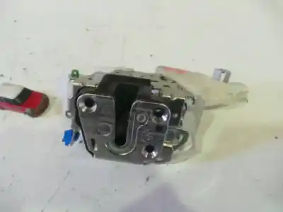 Second-hand car spare part LEFT FRONT DOOR LOCK for NISSAN CABSTAR ->09.06  OEM IAM references 80553AA20A  