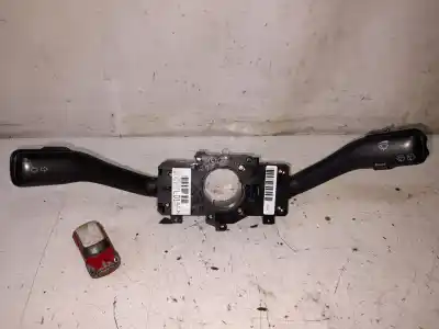 Peça sobressalente para automóvel em segunda mão comutador de piscas  por ford galaxy (vy) ghia referências oem iam 8l0953513g