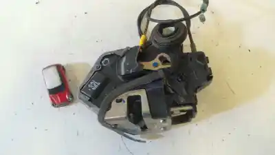Peça sobressalente para automóvel em segunda mão fechadura da porta traseira esquerda por toyota corolla (e12) 2.0 d-4d linea luna berlina referências oem iam 