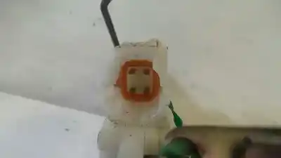 Second-hand car spare part left front door lock for opel monterey ltd oem iam references  97296130 