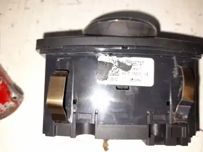 Автозапчастина б/у управління світлом для ford b-max titanium посилання на oem iam av1t13d061cb  10096747