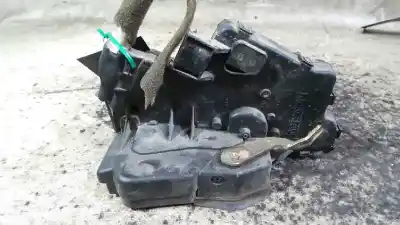 Peça sobressalente para automóvel em segunda mão fechadura da porta traseira esquerda por bmw serie 3 berlina (e46) 320d referências oem iam 