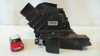 Peça sobressalente para automóvel em segunda mão fechadura da porta dianteira esquerda por ford focus berlina (cap) ambiente (d) referências oem iam 3m5ar21813ep