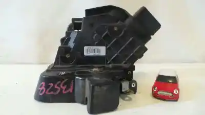 Peça sobressalente para automóvel em segunda mão fechadura da porta dianteira direita por ford focus berlina (cap) ambiente (d) referências oem iam 3m5ar21812aj