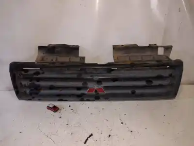 Автозапчастина б/у передня решіта для mitsubishi montero (v20/v40) 2500 td gl посилання на oem iam 