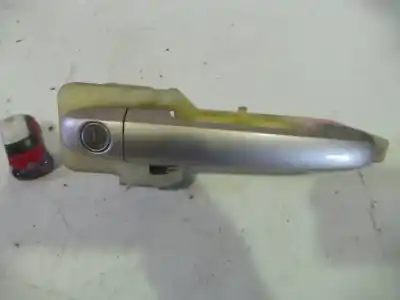 Peça sobressalente para automóvel em segunda mão puxador exterior dianteiro esquerdo por hyundai sonata (nf) 2.0 crdi comfort i referências oem iam 