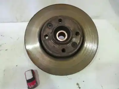 Second-hand car spare part front right knuckle for renault clio iii authentique oem iam references   