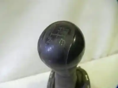 Pièce détachée automobile d'occasion levier pour toyota yaris (ksp9/scp9/nlp9) básico références oem iam 335300d0400  