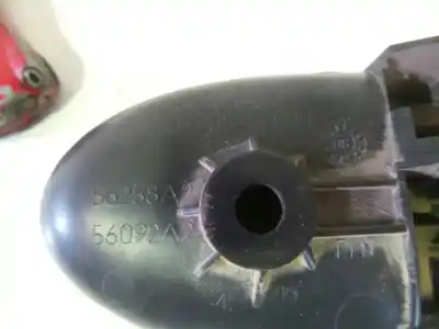 Автозапчастина б/у усередині передня права ручка для toyota yaris (ksp9/scp9/nlp9) básico посилання на oem iam 692050d90  692050d100