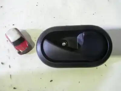 Pezzo di ricambio per auto di seconda mano maniglia interna posteriore destra per dacia duster ambiance 4x2 riferimenti oem iam 