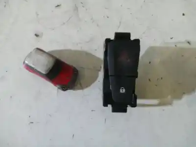 Peça sobressalente para automóvel em segunda mão interruptor 4 piscas - emergência por dacia sandero ambiance referências oem iam 
