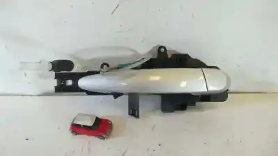 Pezzo di ricambio per auto di seconda mano maniglia esterna posteriore destra per bmw serie 1 berlina (e81/e87) 118d riferimenti oem iam 