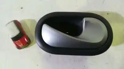 Peça sobressalente para automóvel em segunda mão puxador interior traseiro direito por renault clio iii 20 aniversario referências oem iam 310580